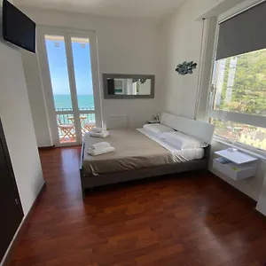 Sollevante ゲストハウス リオマッジョーレ