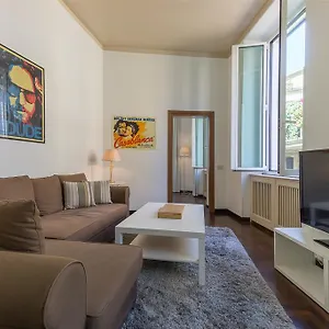 Apartamento Palazzo Borghese Lovely Flat